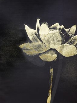 Precious metal-dyed thread